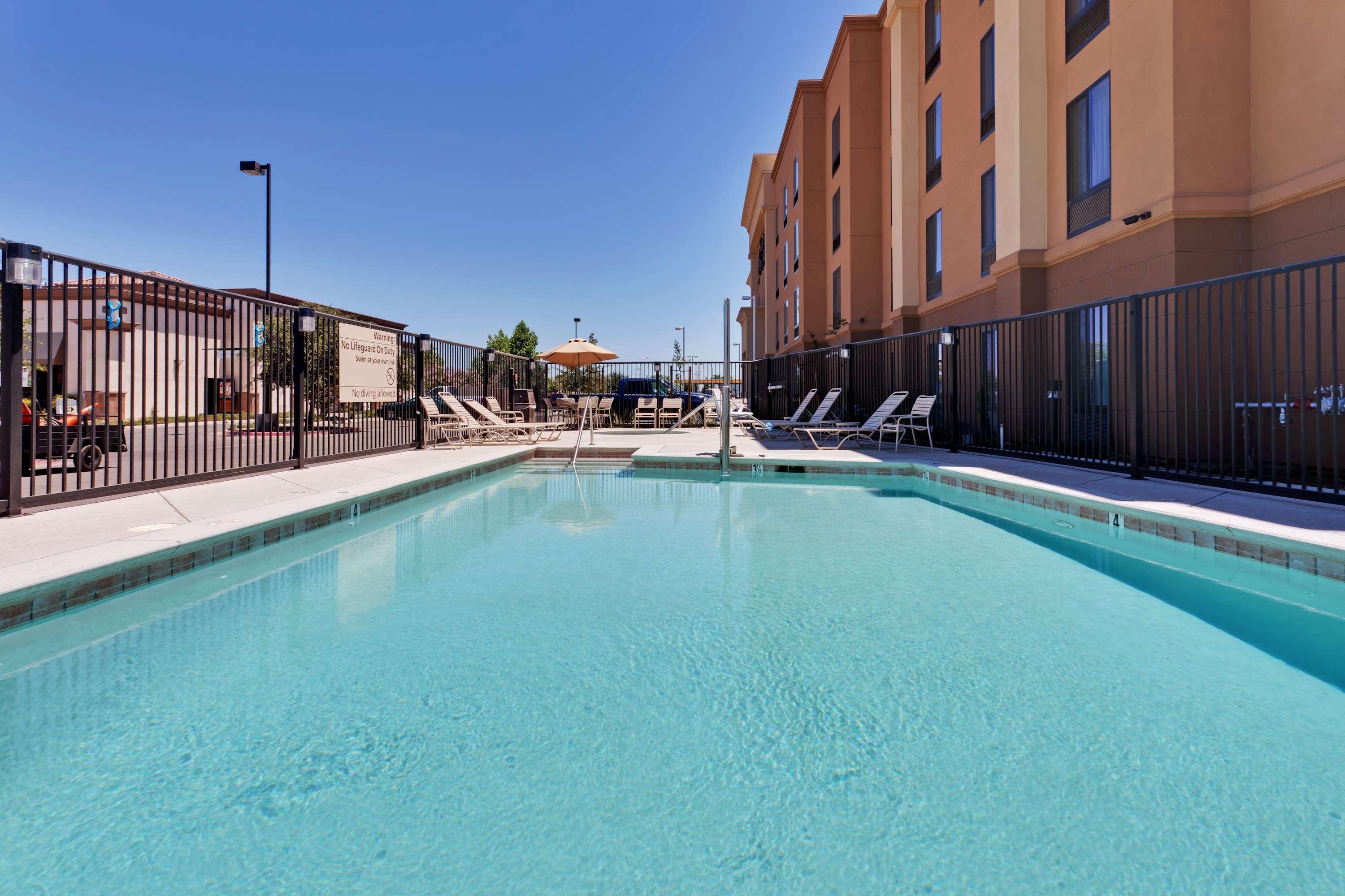 Hampton Inn & Suites Fresno - Northwest Herndon Udogodnienia zdjęcie