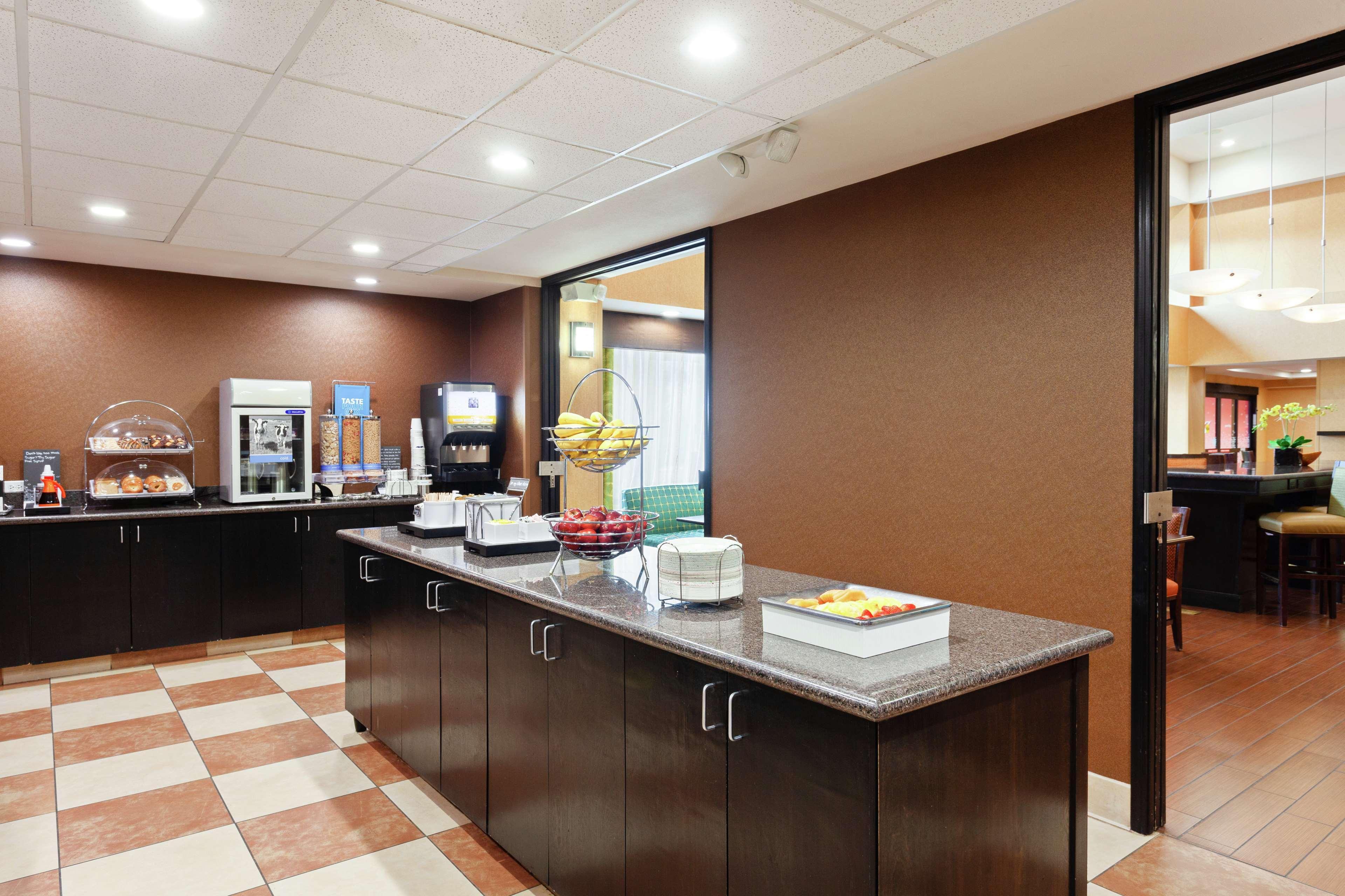 Hampton Inn & Suites Fresno - Northwest Herndon Zewnętrze zdjęcie